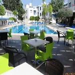 Green Bungalows Hotel Apartments