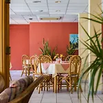 Aparthotel Green Bungalows Hotel Apartments 4*