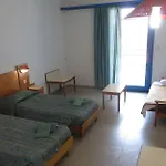 Green Bungalows Hotel Apartments