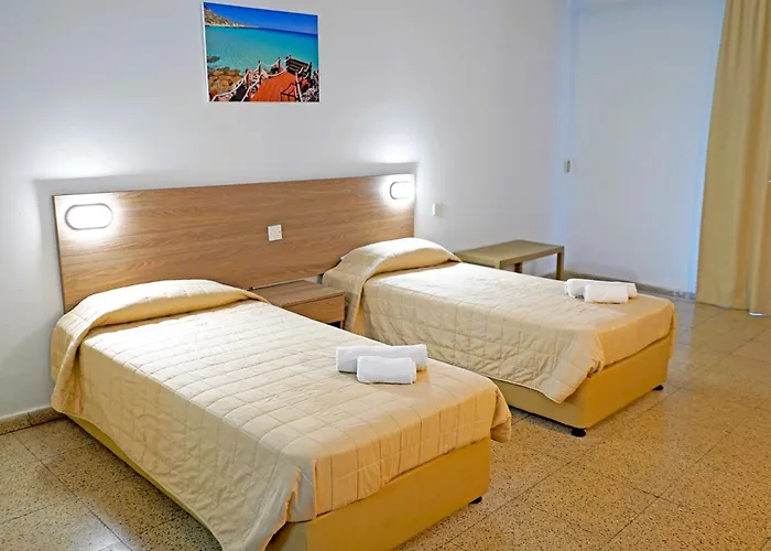 - Residents Only شقة فندقية أيا نابا