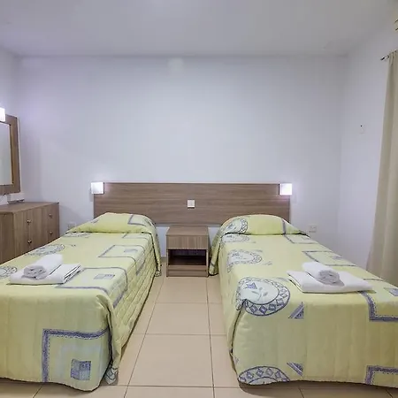 Green Bungalows Hotel Apartments 4*