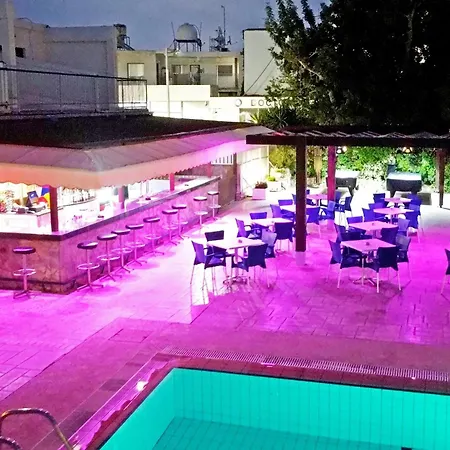绿色平房酒店公寓 圣纳帕