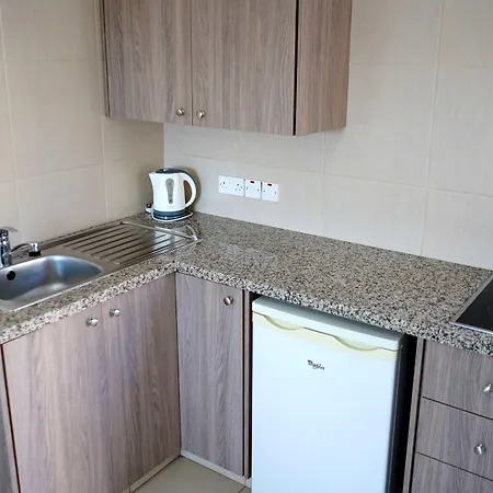 Green Bungalows Hotel Apartments 4* Αγία Νάπα
