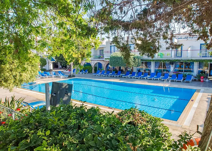 - Residents Only Apartahotel Ayia Napa