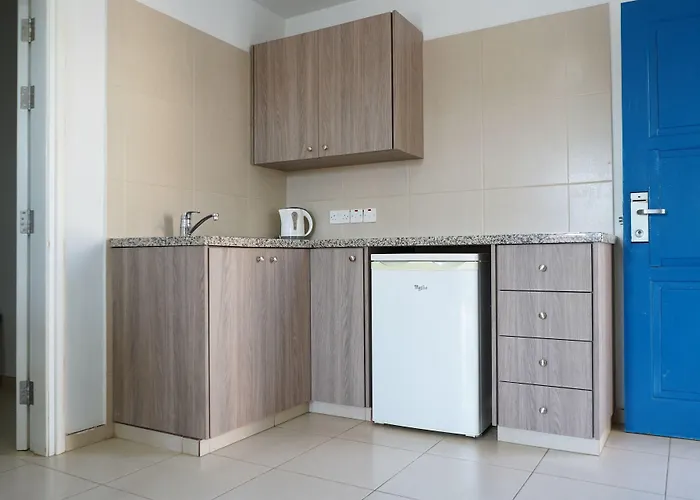 Aparthotel - Residents Only 4*